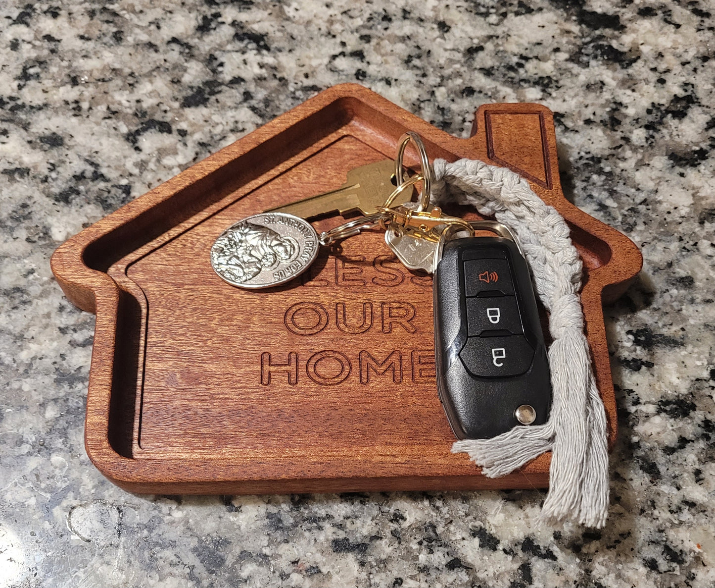 Custom Engraved Hardwood Entry Hall Key Valet Tray w/Two Engraved Leather and Wood Keychains