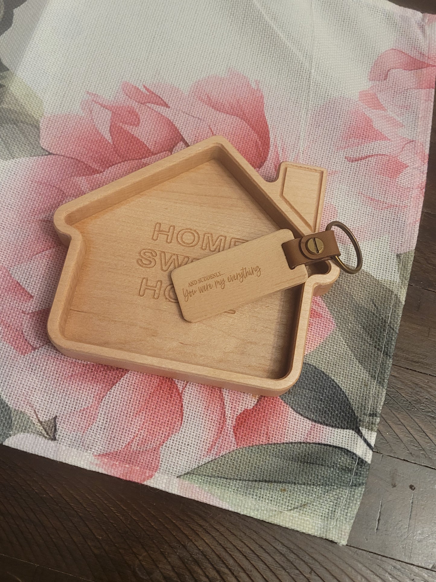 Custom Engraved Hardwood Entry Hall Key Valet Tray w/Two Engraved Leather and Wood Keychains